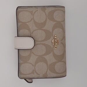 Coach Medium Wallet